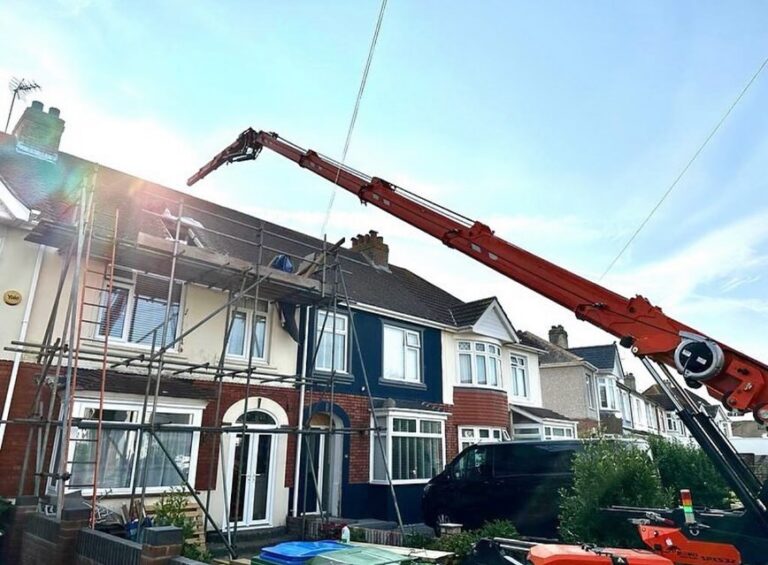 Spider Crane lifting steel beams into the roof of house. Easily done with our cranes and fully trained site crew ✅

Cranes also available for hire - 02392 673778 

All things steel - steels@buildingsteelsolutions.co.uk

#crane #sitework #cranehire #loftconversion #loft #roof #roofsteel